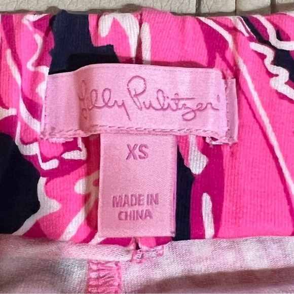 Lilly Pulitzer Navy And Pink With Pineapples Pants Size: XS - Picture 5 of 6